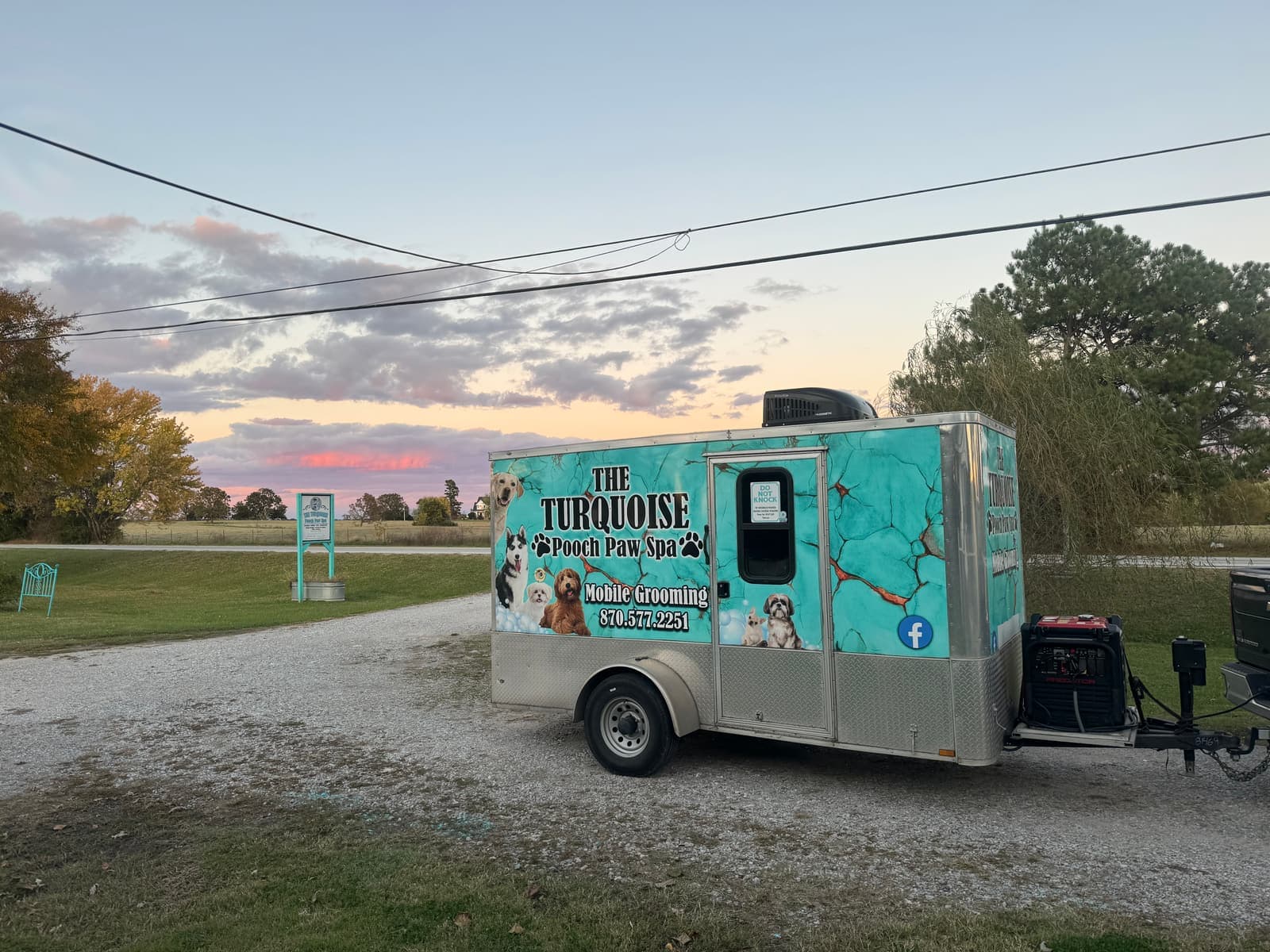 Turquoise Pooch mobile Paw Spa serving Northwest Arkansas